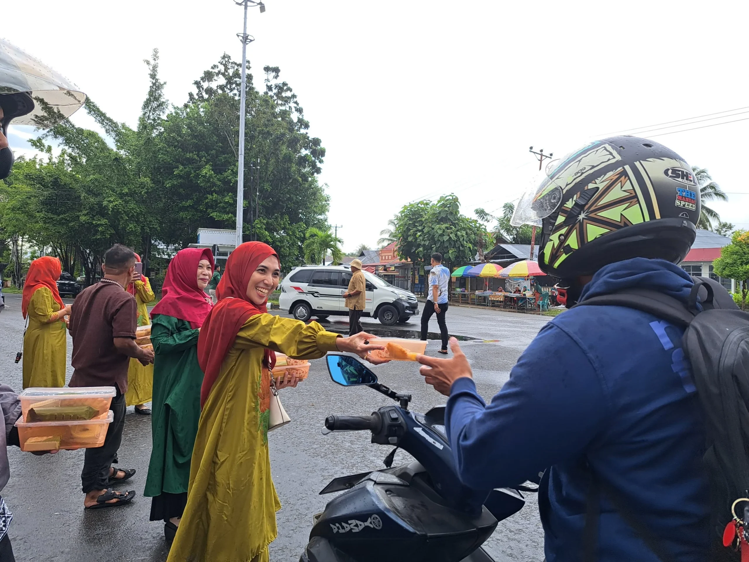 BPSDM Gorontalo Sukses Gelar Kegiatan Berbagi Takjil: Meningkatkan Kompetensi Sosio-Kultural di Bulan Ramadhan