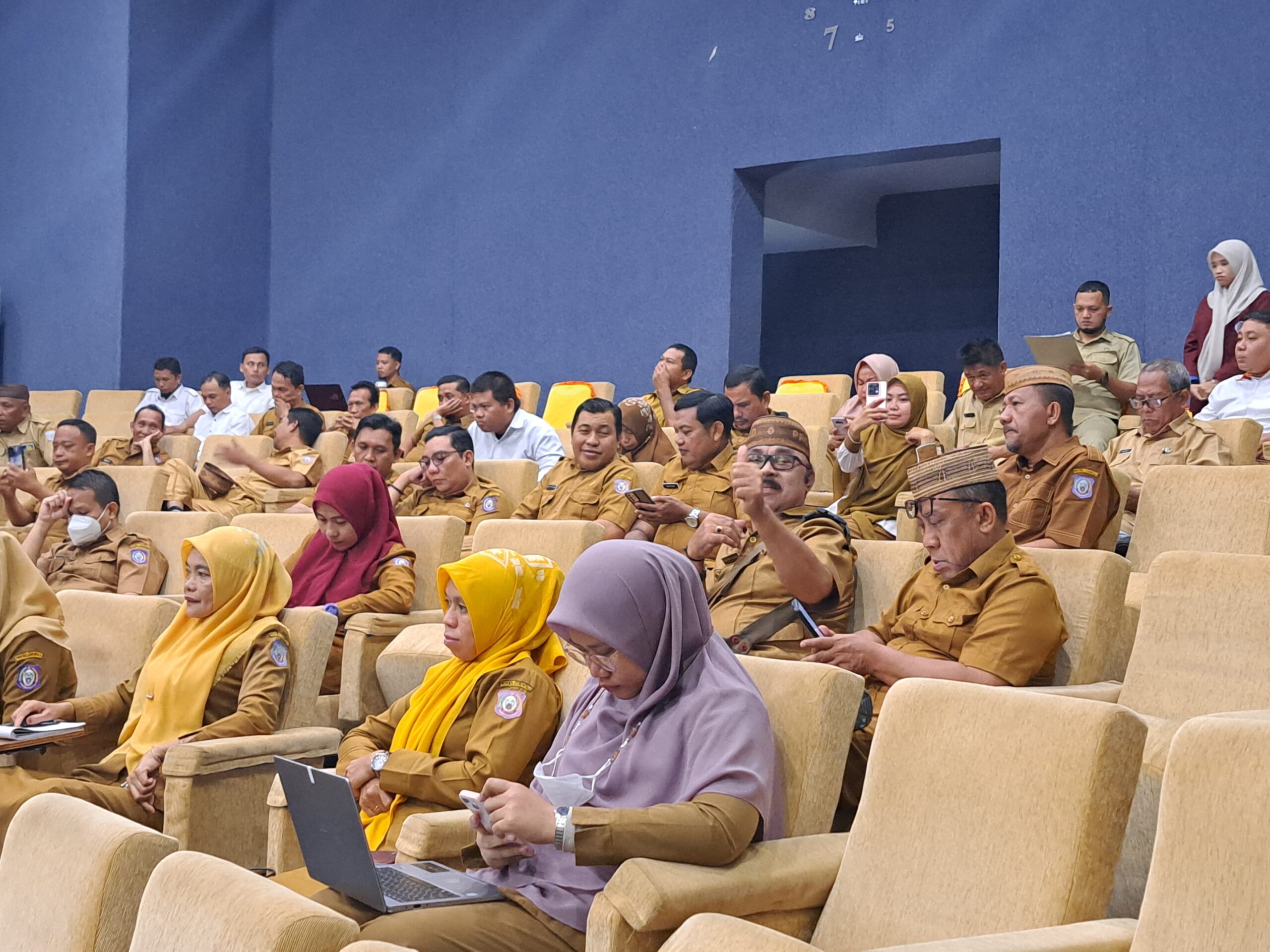 BPSDM Provinsi Gorontalo Gelar Rapat Evaluasi Disiplin dan Kinerja Pegawai